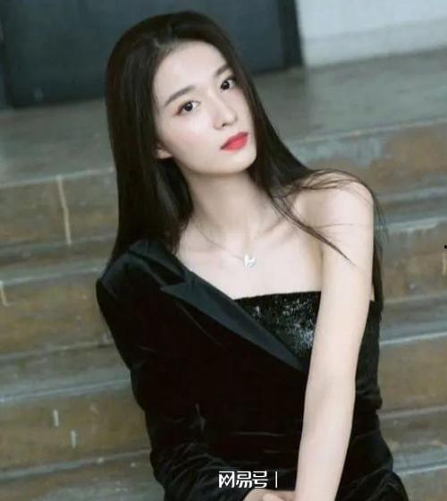 王楚然的最新爆料是什么,揭秘娱乐圈不为人知的秘密